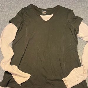 Danskin now active tee-2xl -black with white thermal neckline and sleeves